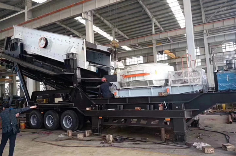 移動(dòng)石頭打沙機(jī)，車(chē)間半成品圖